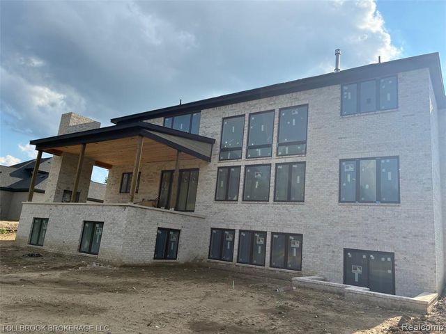 3356 Alpine, Troy, MI 48084