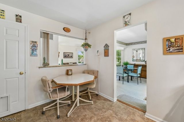 8 Gelsey Ln, Bernards Twp., NJ 07920