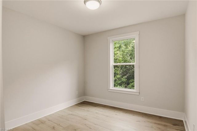 1005 W Pinehurst Court 1042, Clemmons, NC 27012