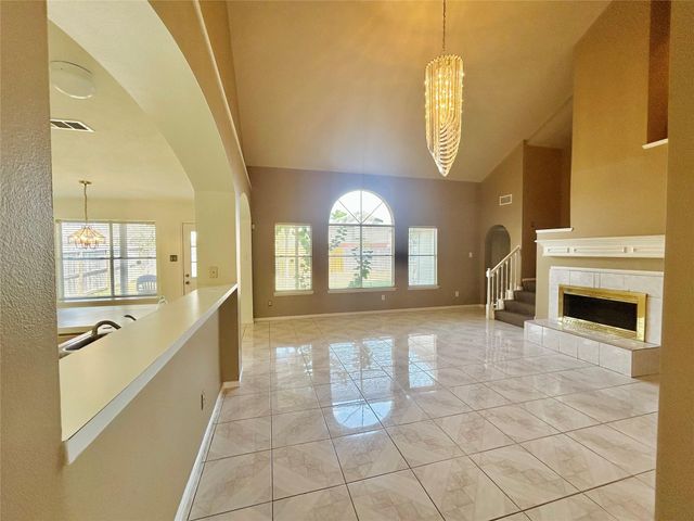 12422 Glenleigh Drive, Houston, TX 77014