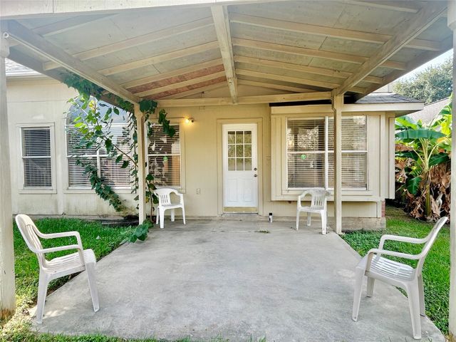 12422 Glenleigh Drive, Houston, TX 77014