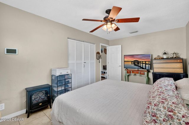 327 London Road, Holly Hill, FL 32117