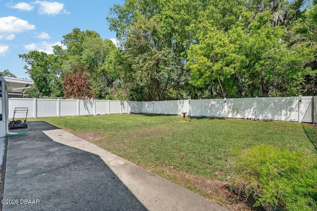 327 London Road, Holly Hill, FL 32117