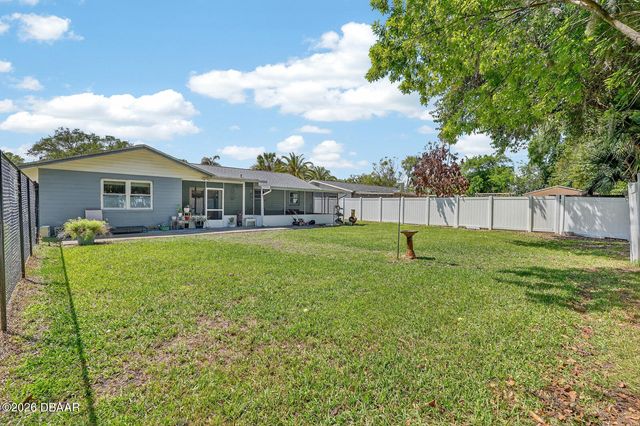 327 London Road, Holly Hill, FL 32117