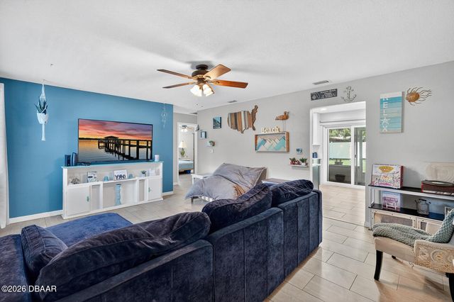 327 London Road, Holly Hill, FL 32117