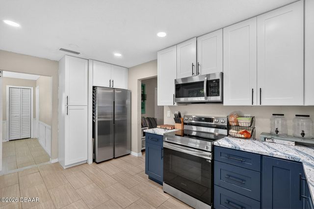 327 London Road, Holly Hill, FL 32117