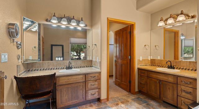 6600 W RAMBLING Road, Prescott, AZ 86305