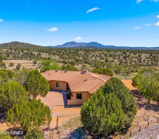 6600 W RAMBLING Road, Prescott, AZ 86305