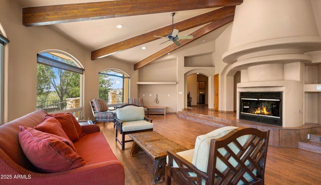 6600 W RAMBLING Road, Prescott, AZ 86305