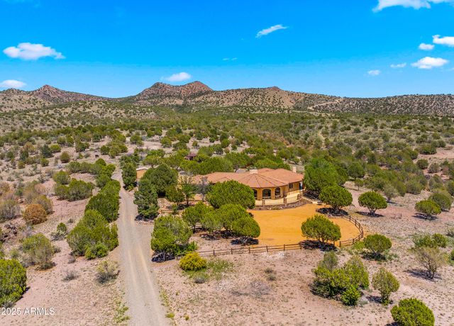 6600 W RAMBLING Road, Prescott, AZ 86305