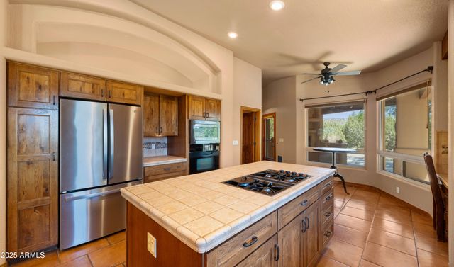 6600 W RAMBLING Road, Prescott, AZ 86305