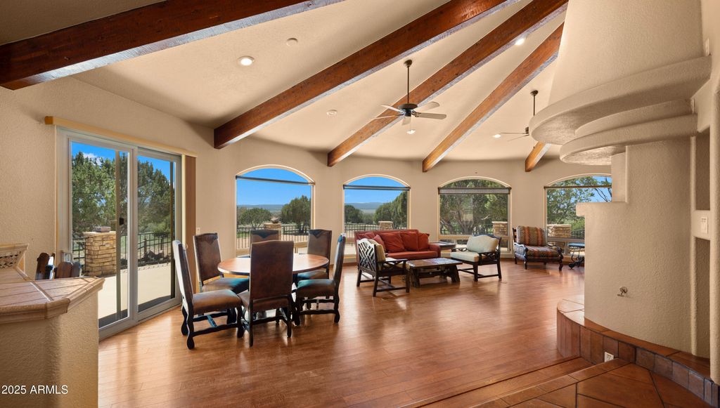 6600 W RAMBLING Road, Prescott, AZ 86305