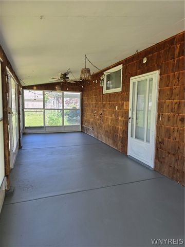 484 79th Street, Niagara Falls, NY 14304