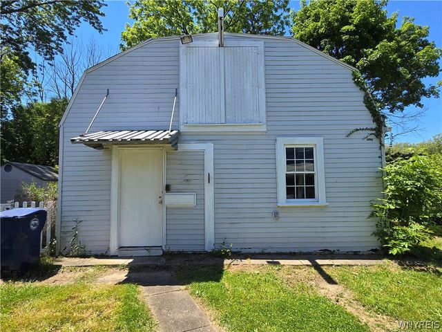 484 79th Street, Niagara Falls, NY 14304