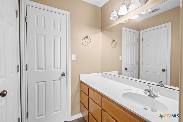 416 Edgewater, Victoria, TX 77904