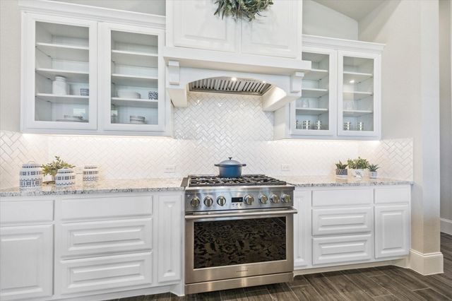 2547 Sandy Lake Drive, Friendswood, TX 77546