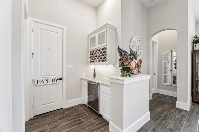 2547 Sandy Lake Drive, Friendswood, TX 77546