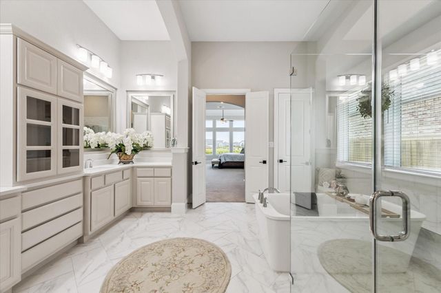 2547 Sandy Lake Drive, Friendswood, TX 77546