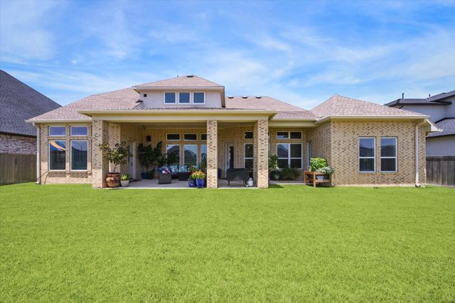 2547 Sandy Lake Drive, Friendswood, TX 77546