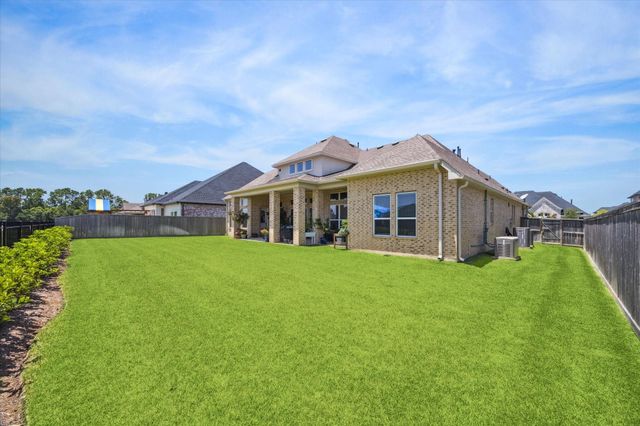 2547 Sandy Lake Drive, Friendswood, TX 77546
