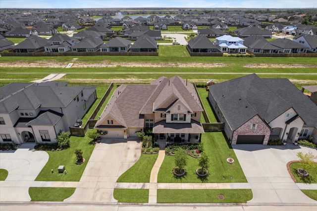 2547 Sandy Lake Drive, Friendswood, TX 77546
