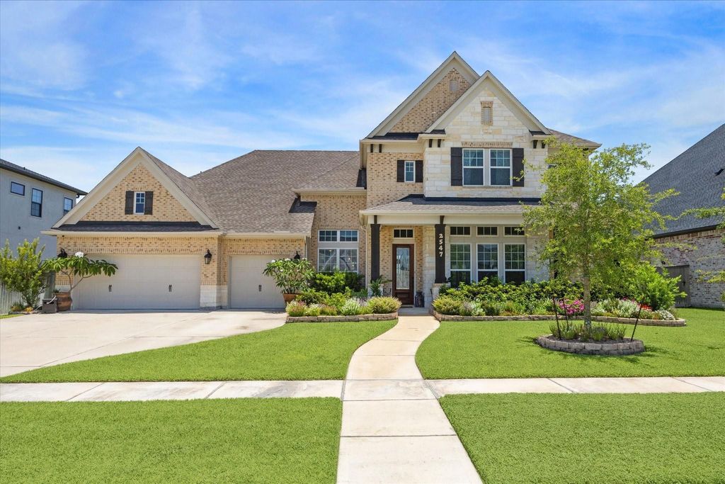 2547 Sandy Lake Drive, Friendswood, TX 77546