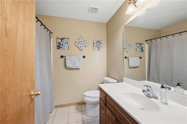 1810 NW Bradford Court, Grain Valley, MO 64029