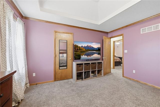 1810 NW Bradford Court, Grain Valley, MO 64029