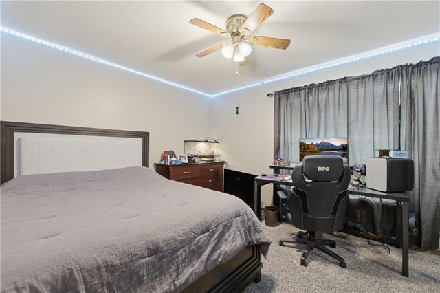 1810 NW Bradford Court, Grain Valley, MO 64029