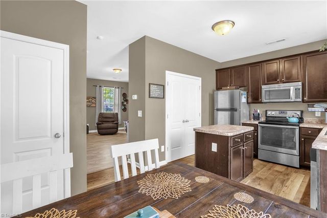 1497 Bromwich Drive, Winston-salem, NC 27127