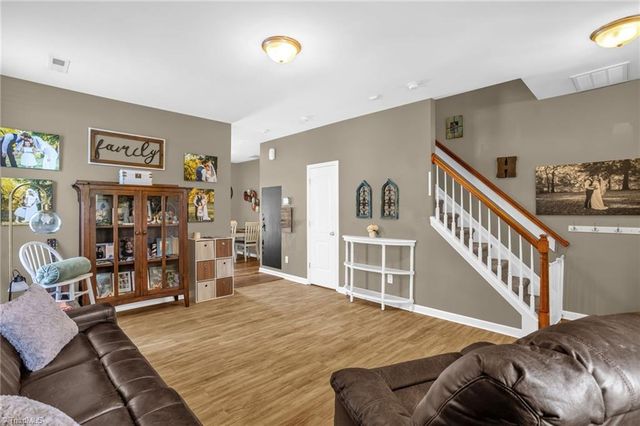 1497 Bromwich Drive, Winston-salem, NC 27127