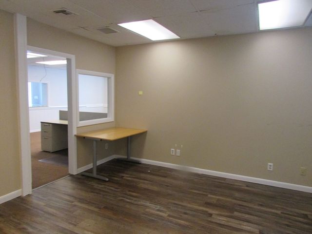 106 Commonwealth Ave, North Attleboro, MA 02760