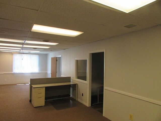 106 Commonwealth Ave, North Attleboro, MA 02760