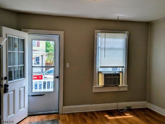 13 Lewis St, Phillipsburg Town, NJ 08865