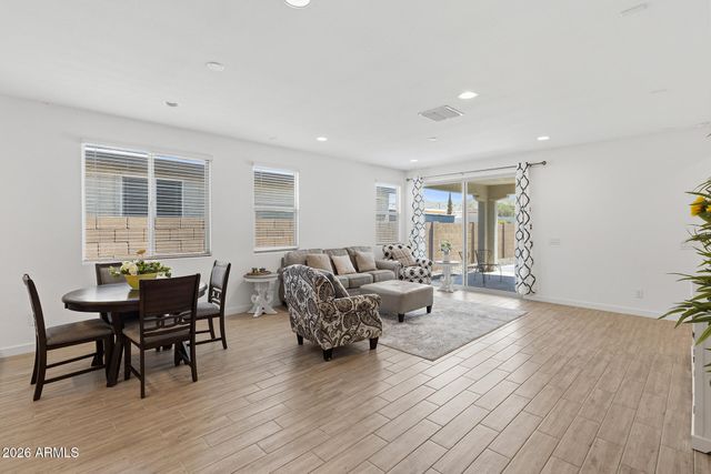 1523 W CORRAL Road, Phoenix, AZ 85041