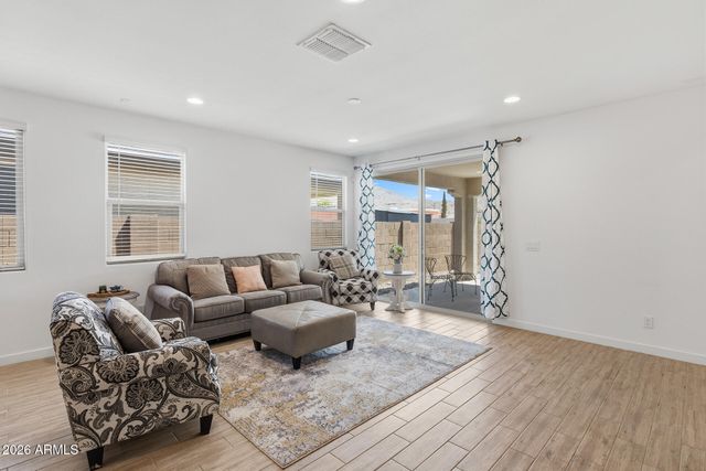 1523 W CORRAL Road, Phoenix, AZ 85041