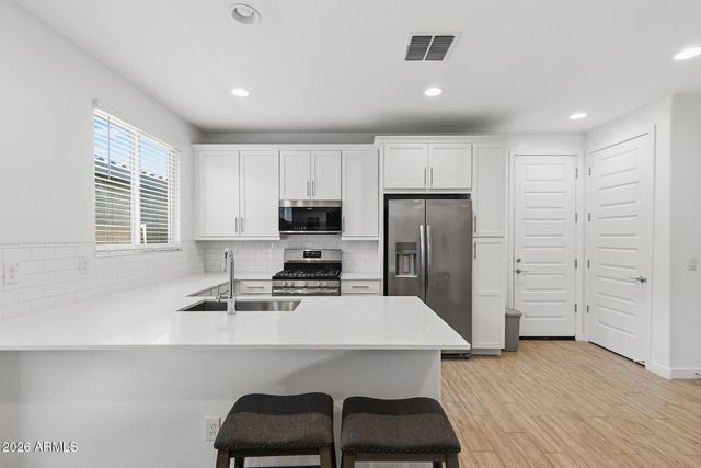 1523 W CORRAL Road, Phoenix, AZ 85041