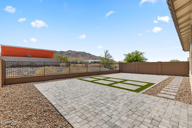 1523 W CORRAL Road, Phoenix, AZ 85041