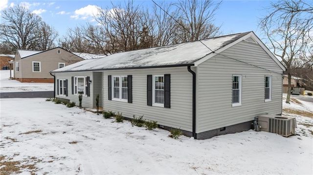 1207 Martin Luther King Jr Boulevard, Lexington, NC 27292