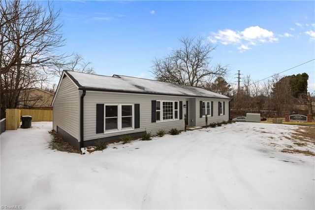 1207 Martin Luther King Jr Boulevard, Lexington, NC 27292