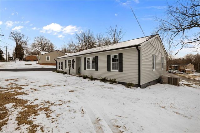 1207 Martin Luther King Jr Boulevard, Lexington, NC 27292