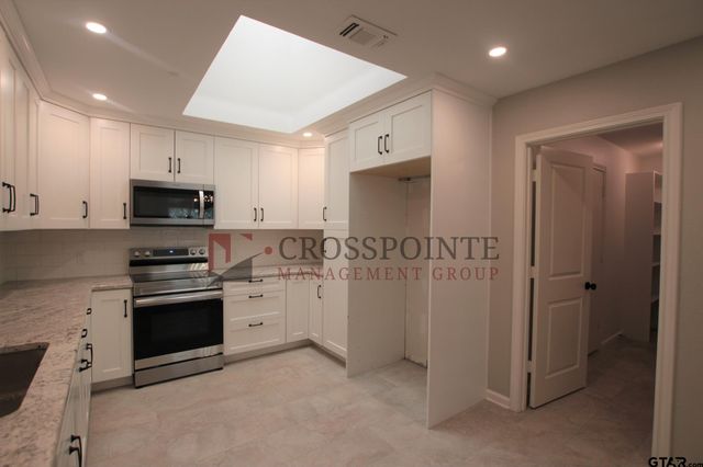 581 Frederick, Flint, TX 75762