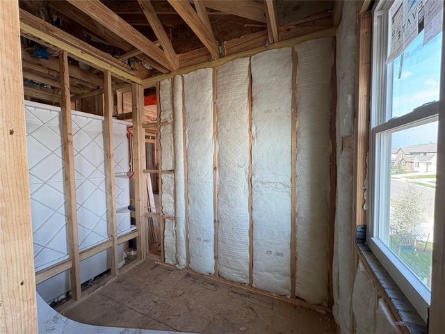 316 Willow Heights DR, Hutto, TX 78634