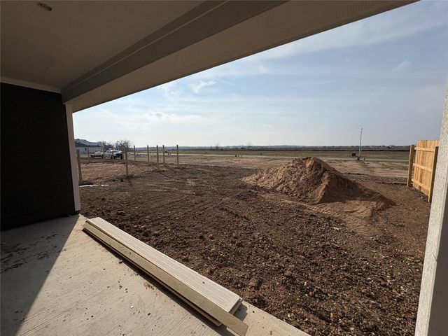 316 Willow Heights DR, Hutto, TX 78634