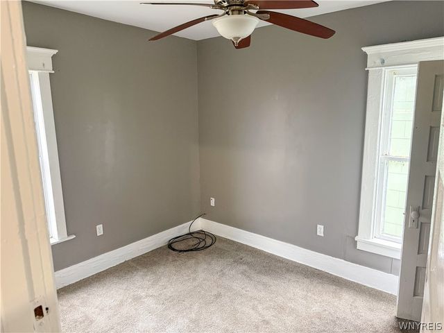 1927 Seneca Street upper, Buffalo, NY 14210