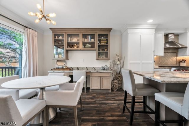 1 Rolling Hill Ct, Madison Boro, NJ 07940