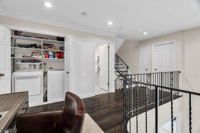 1 Rolling Hill Ct, Madison Boro, NJ 07940