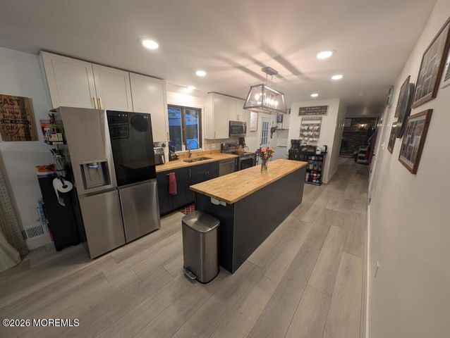 11 Bright Road, New Egypt, NJ 08533