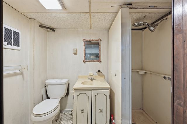 11 Judith St, Springfield, MA 01118