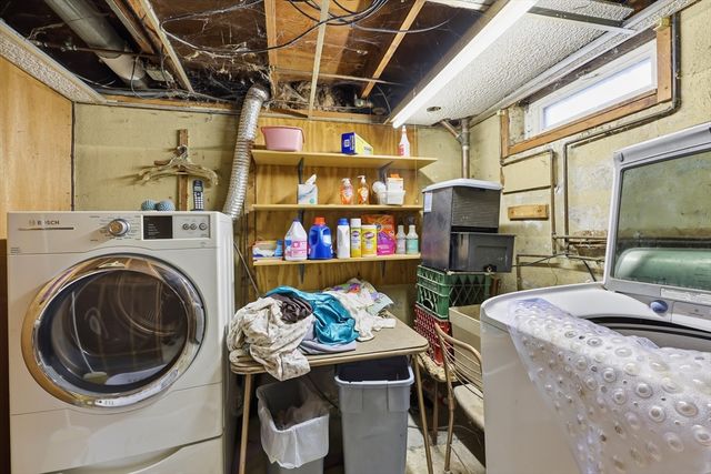 11 Judith St, Springfield, MA 01118